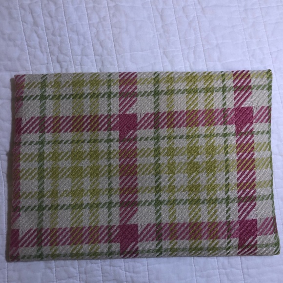 NEW Makeup Junkie Bag Size Medium Sweet Plaid - Picture 7 of 9